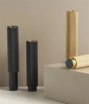 Mosazné vroubkované nohy pro nábytek